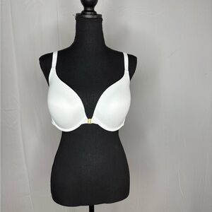 🔥Elegant Front Closure White Plunge Bra🔥